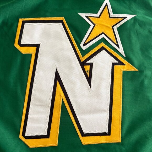 Neal Broten #7 Minnesota North Stars Autographed Total Sports Enterprises XL - Picture 2 of 8